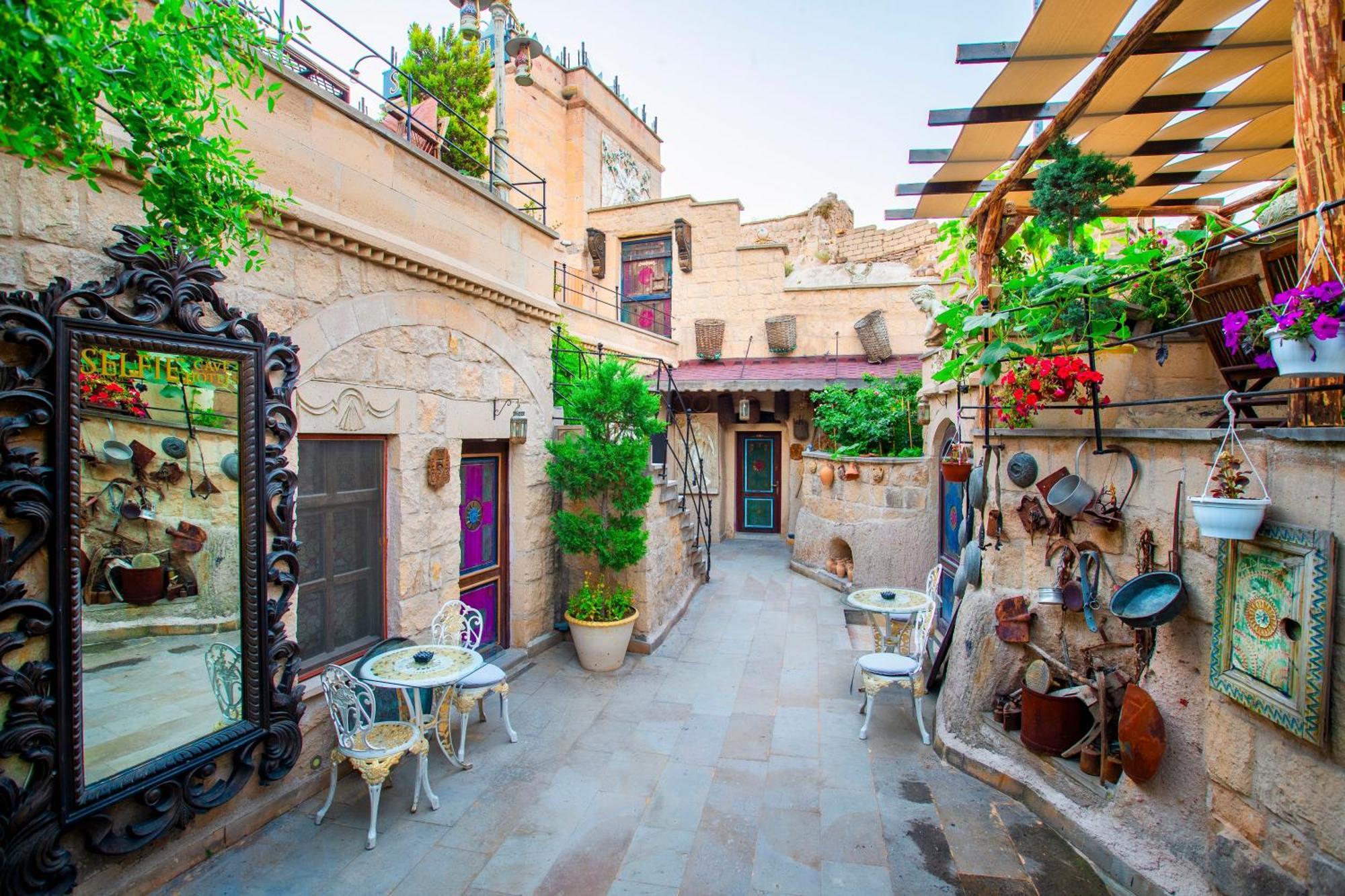 Cappadocia Fairy Chimneys Selfie Cave Hotels - Special Class Ючхисар Екстериор снимка