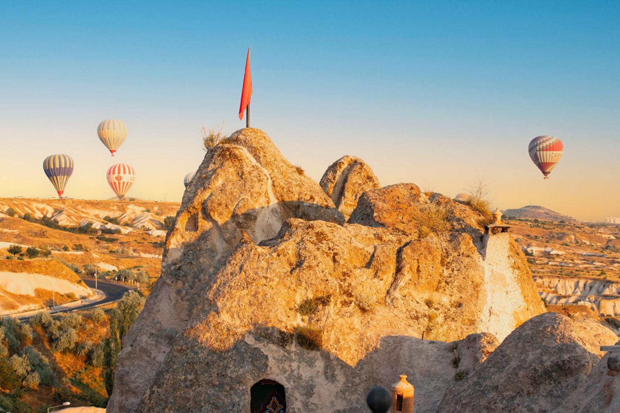 Cappadocia Fairy Chimneys Selfie Cave Hotels - Special Class Ючхисар Екстериор снимка
